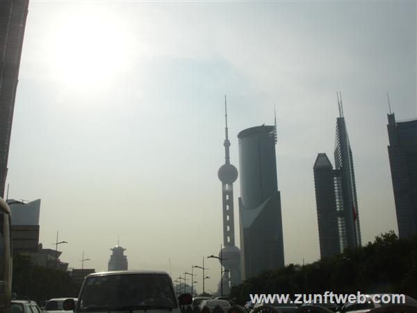 DSC04353-pudong-skyline