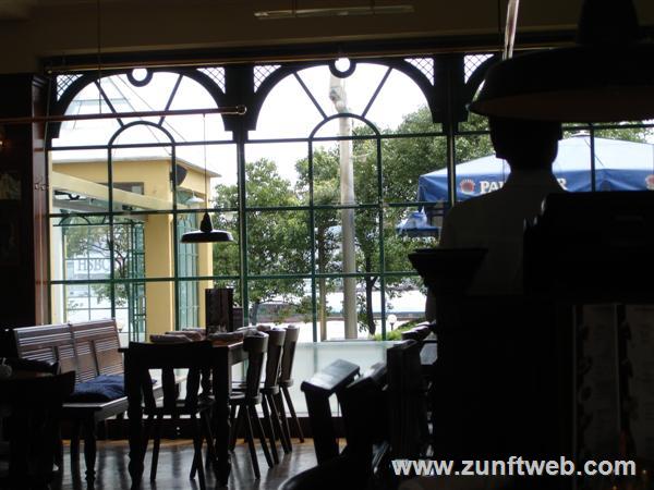 DSC04697-fenster-biergarten