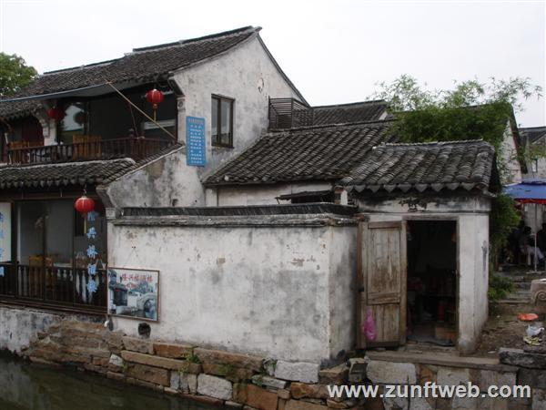 DSC04884-altes-gebaeude-zhouzhuang