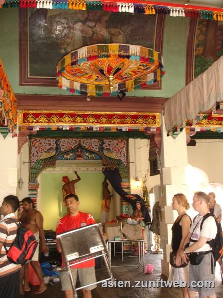 DSC08178_Sri_Mariamman_Temple_Singapore