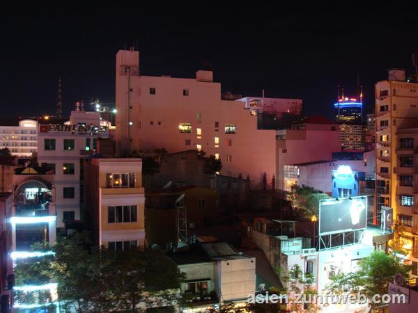 dsc00600_saigon_by_night