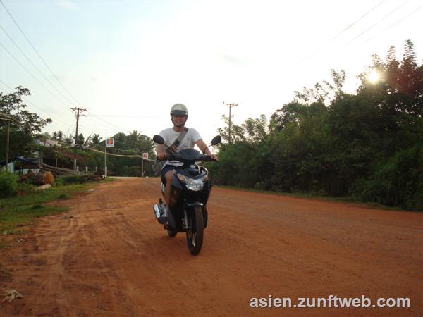 dsc01524-moped-vietnam