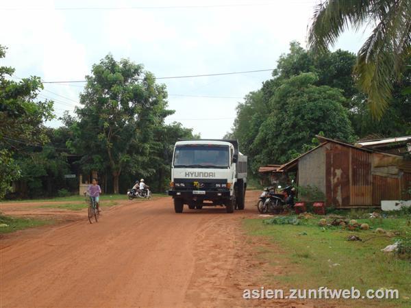 dsc01530-lkw-schotterpiste