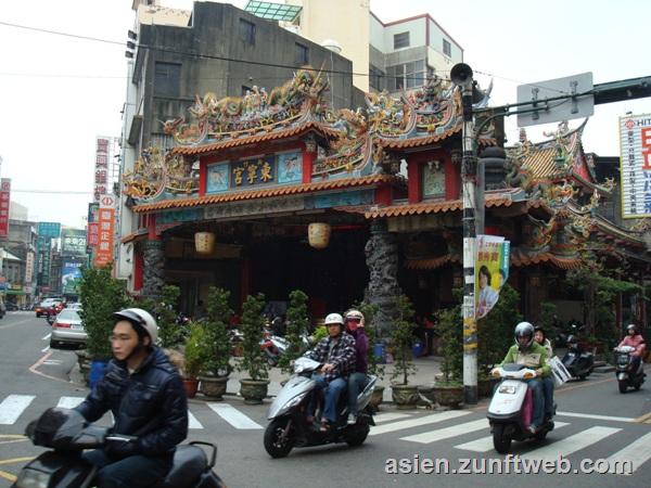 dsc09698_bao_fu_te_temple_hsinchu