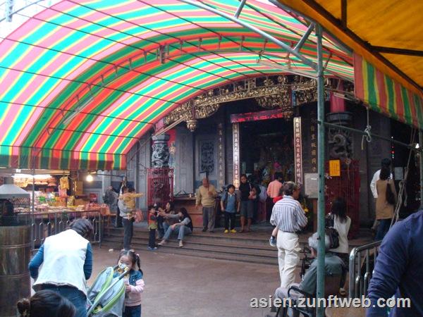 dsc09721_tempel_im_food_court