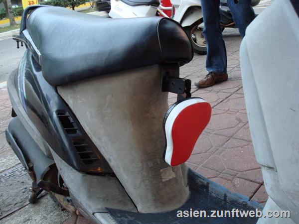 dsc09798_vespa_kindersitz