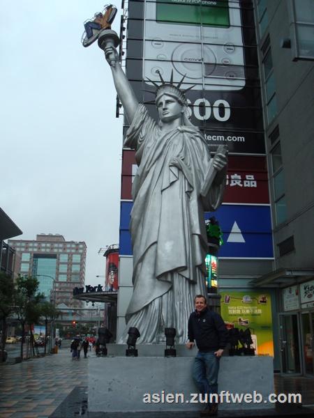 dsc09917_freiheitsstatue_taipei