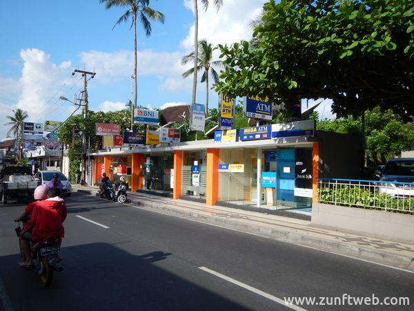 dscn1491_atms_kuta