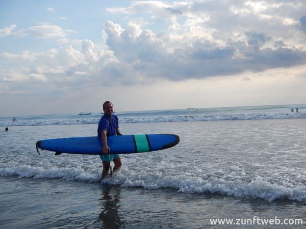 dscn1507_rene_beim_surfen